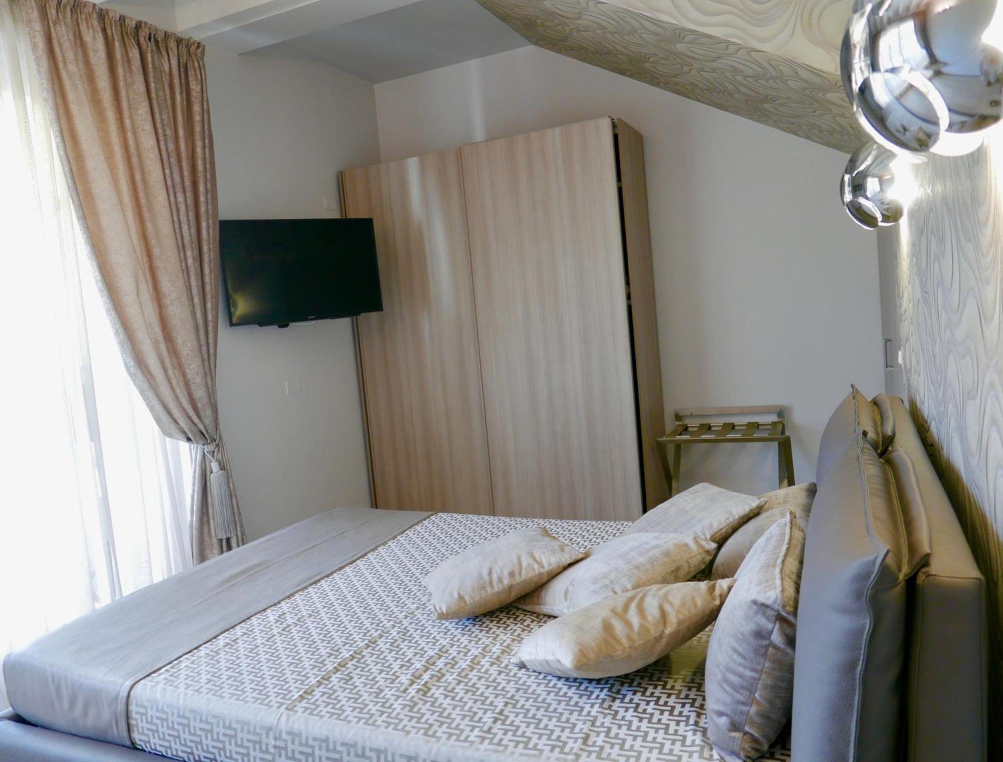 Phoenix Garda Hills Sirmione Dış mekan fotoğraf